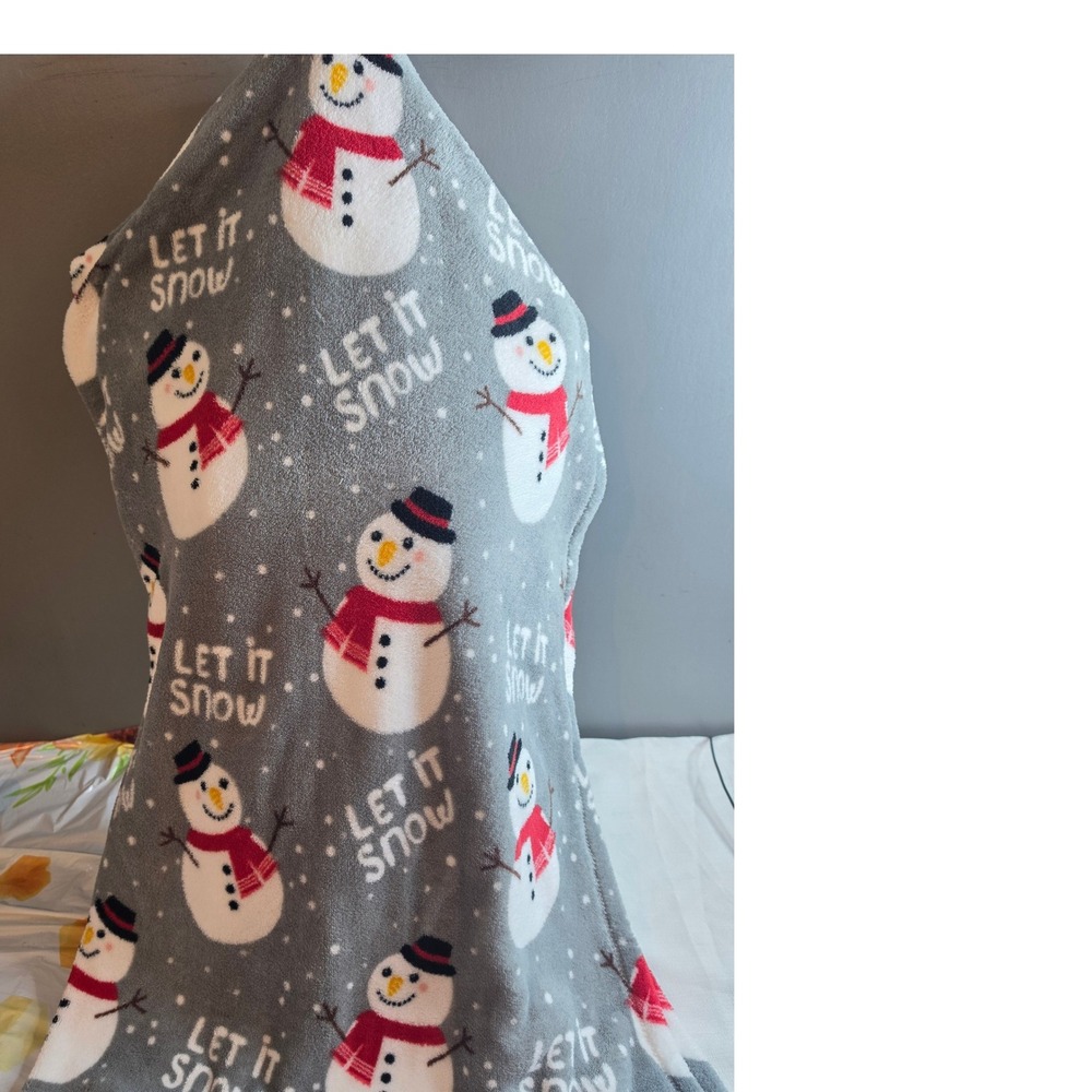 Gray Let It Snow Snowman Plush Fleece Throw Blanket 50x60 Holiday Winter Decor